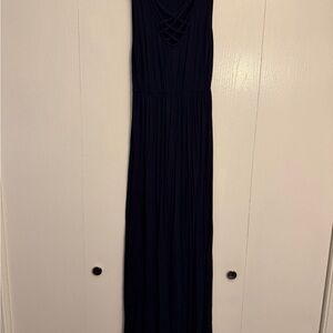 Sleeveless Black Maxi Dress with Crisscross V-Neck